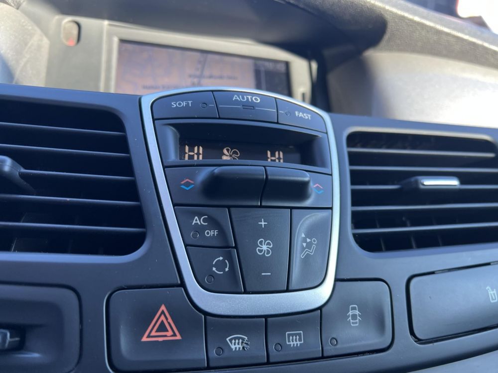 RENAULT LAGUNA 1.5 dCi Expression EDC Klíma Tempomat Bluetooth Végig szervízelt!