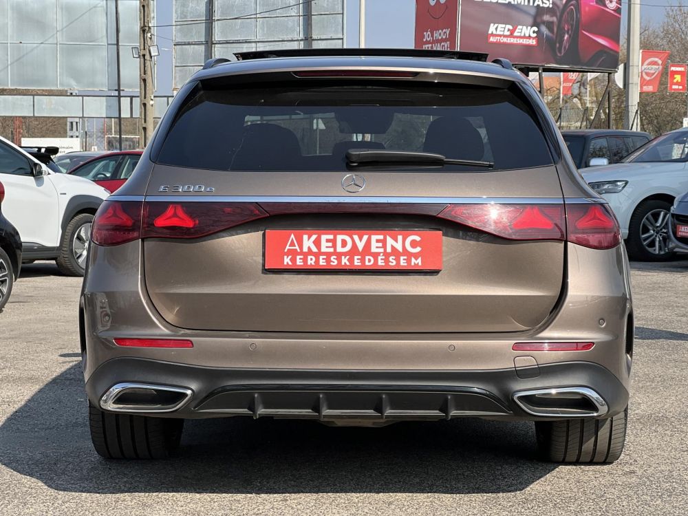 MERCEDES-BENZ E 300 e T 9G-TRONIC Plug-in hybrid AMG. 4D Burmester hifi 3DX2 kijelző Panorámatető Masszázs ülések!
