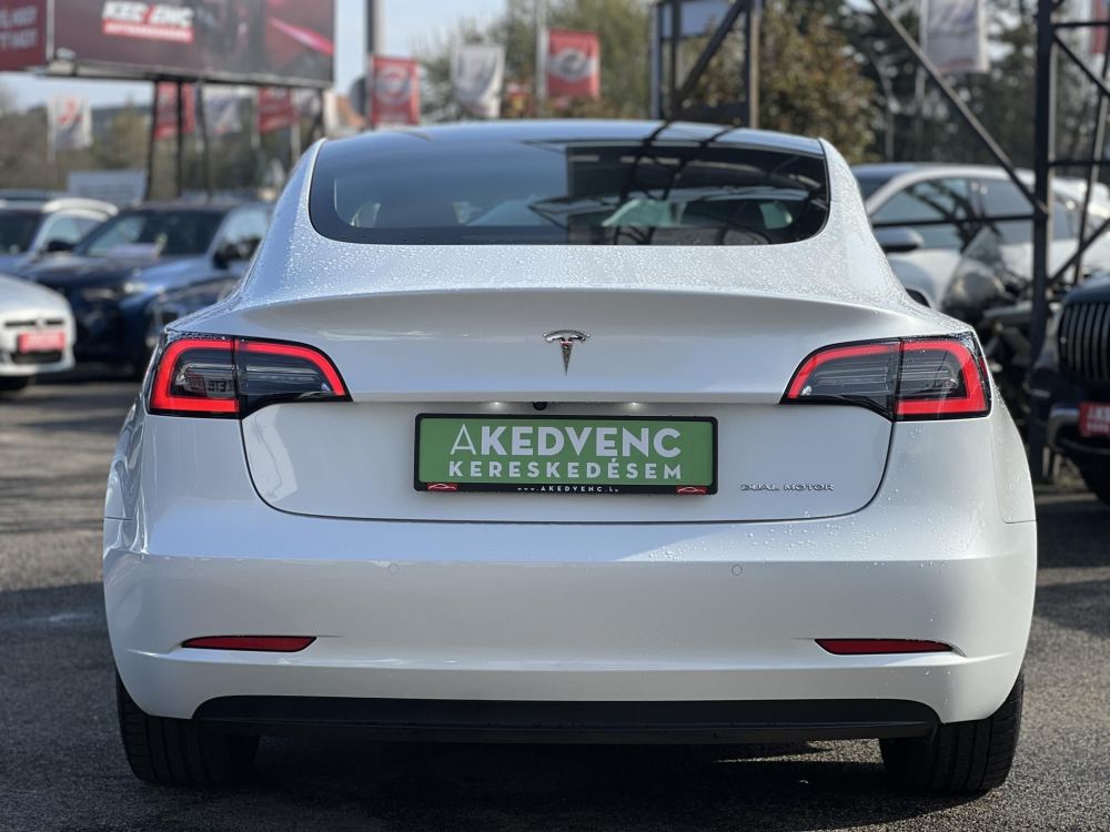 TESLA MODEL 3 Long Range AWD (Automata) 95e km. hőszivattyú. mátrix LED. garanciális!