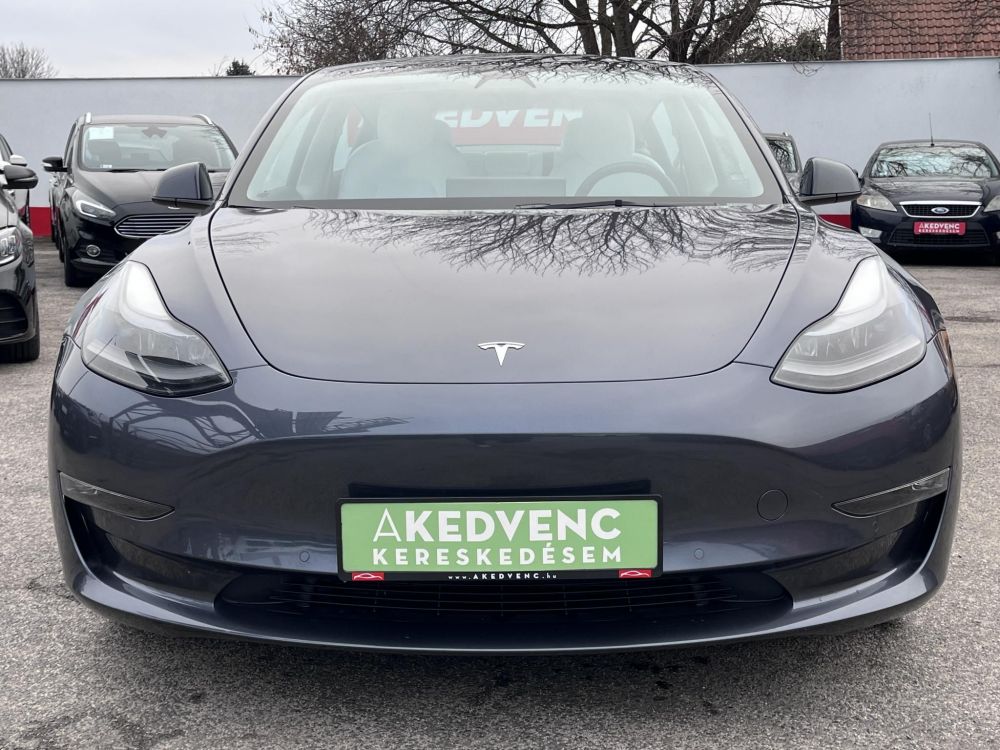 TESLA MODEL 3 Long Range AWD (Automata) 77e km. FEHÉR BELSŐ. mátrix LED. hőszivattyú. garanciális!