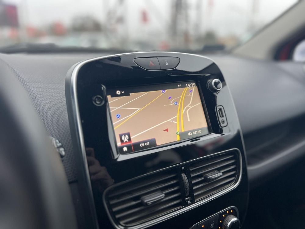 RENAULT CLIO Grandtour 0.9 TCe Generation Limited M.o.-i. 1.tul. 44e km!