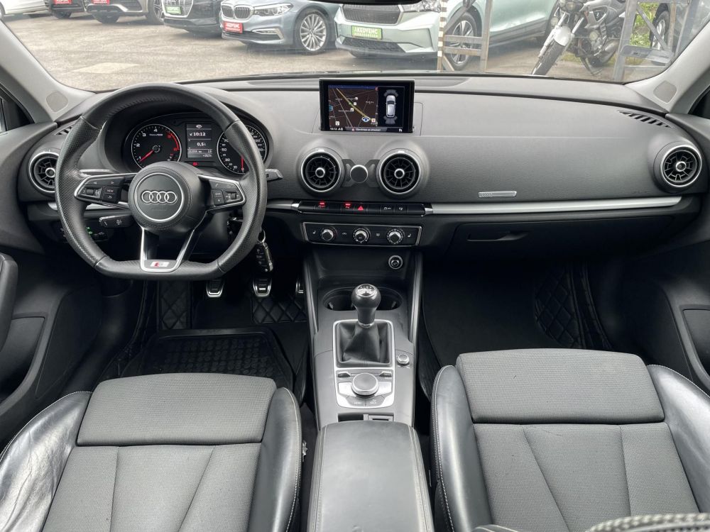 AUDI A3 Sportback 1.6 TDI Sport Friss vezérlés! Xenon Tempomat Navi Bluetooth Ülésfűtés
