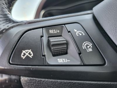 OPEL CORSA E 1.6 T OPC Magyarországi. Gyári OPC. Recaro bőr ülések. Végig vezetett szevízkönyv!