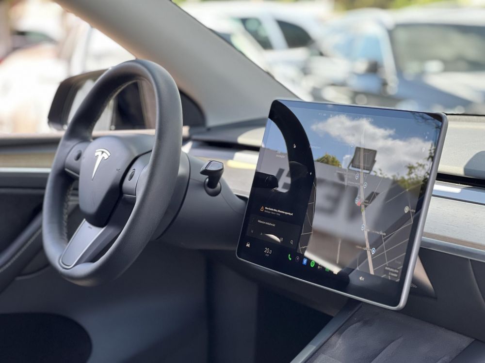 TESLA MODEL Y Long Range AWD (Automata) 109e km. mátrix LED. hőszivattyú. premium hifi. garanciális!