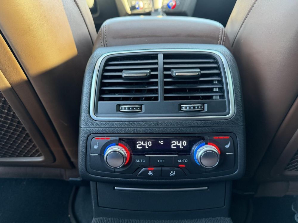 AUDI A6 3.0 V6 TDI quattro S-tronic Napfénytető Távtartó Carplay Barna bőr Friss olaj szerviz. Vezérlés cserélve!