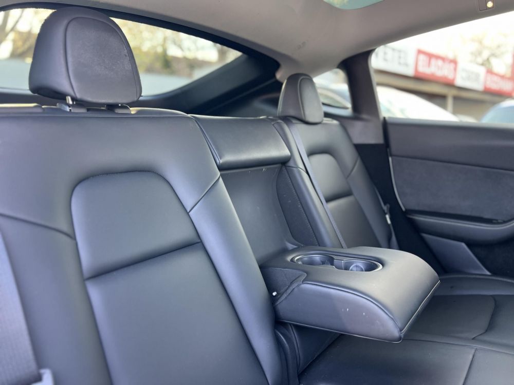 TESLA MODEL Y Performance AWD (Automata) 63e km. AMD Ryzen. mátrix LED. hőszivattyú. garanciális 2030-ig!