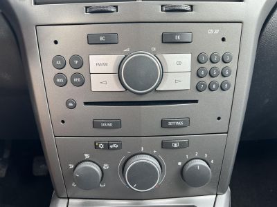 OPEL ASTRA H Caravan 1.6 Enjoy Rendszeresen karbantartott! Klíma Tempomat Alufelni Multikormány