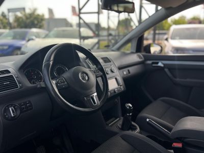 VOLKSWAGEN TOURAN 1.6 CR TDI Comfortline [7 személy] Vezérlés cserélve. 4 évszakos gumik!
