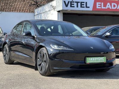 TESLA MODEL 3 Long Range AWD (Automata) HIGHLAND 26e km. hőszivattyű. gyári garancia 2032-ig!