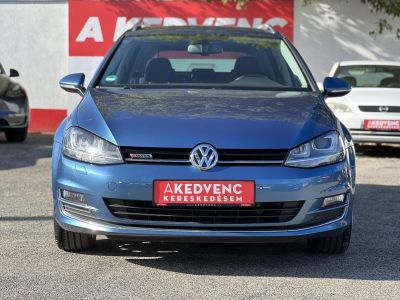 VOLKSWAGEN GOLF VII Variant 2.0 TDI Comfortline 4Motion Dynaudio HIFI. végig vezetett szervízkönyv