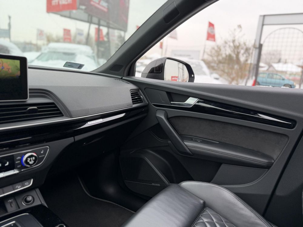 AUDI Q5 SQ5 3.0 TFSI quattro Tiptronic ic Magasan felszerelt! Bang & Olufsen Panorámatető Memória Carplay stb