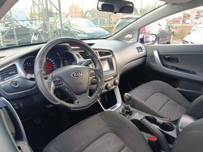 KIA CEE'D Pro1.6 CRDI EX Klíma Tempomat Bluetooth 182e km!