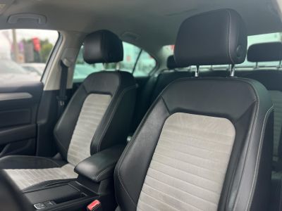 VOLKSWAGEN PASSAT VIII 2.0 TDI BMT SCR Comfortline DSG Magyarországi. Gyári fényezés. Végig vezetett szervizkönyv!