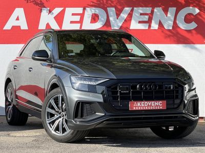 AUDI Q8 50 TDI quattro Tiptronic ic 77e km. M.o.-i. márkaszervizelt előélet. téli-nyári kerék szett!