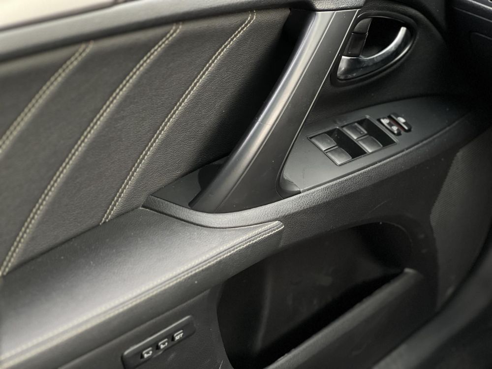 TOYOTA AVENSIS Touring Sports 2.0 Executive CVT Magyarországi. Magasan felszerelt. Rendszeresen karbantartott!