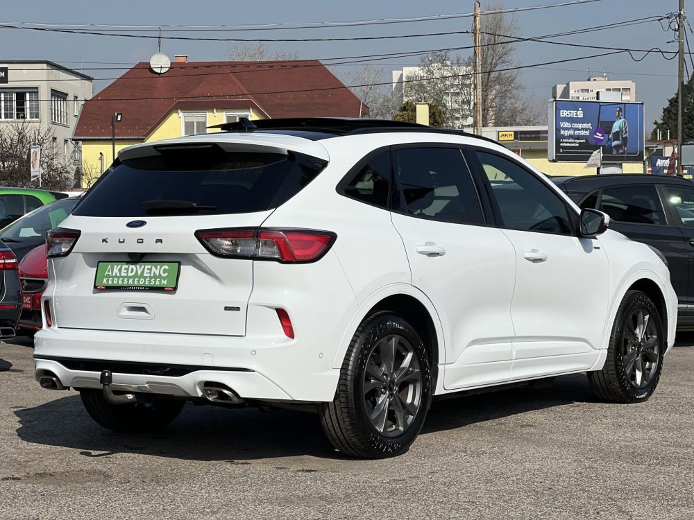 FORD KUGA 2.5 PHEV ST-Line CVT ST-line. panoráma tető