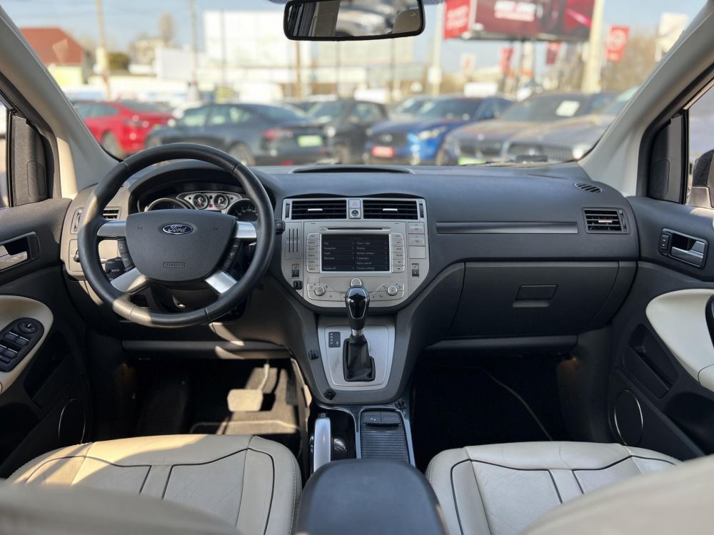 FORD KUGA 2.5T Titanium Individual 4WD (Automata) Magyarországi. 4 évszakos gumik. világos belső. vezérlés cserélve!