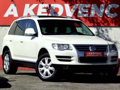 VOLKSWAGEN TOUAREG 3.0 V6 TDI Tiptronic ic Magyarországi. 3.5T vonóhorog. napfénytető. barna bőr. szervizelt!