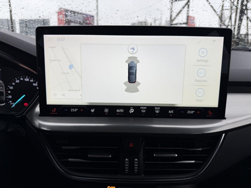 FORD FOCUS 1.0 EcoBoost Titanium Style 19e km. ÁFÁS ÁR! LED Carplay Ülésfűtés Kormányfűtés Táblafelismerő