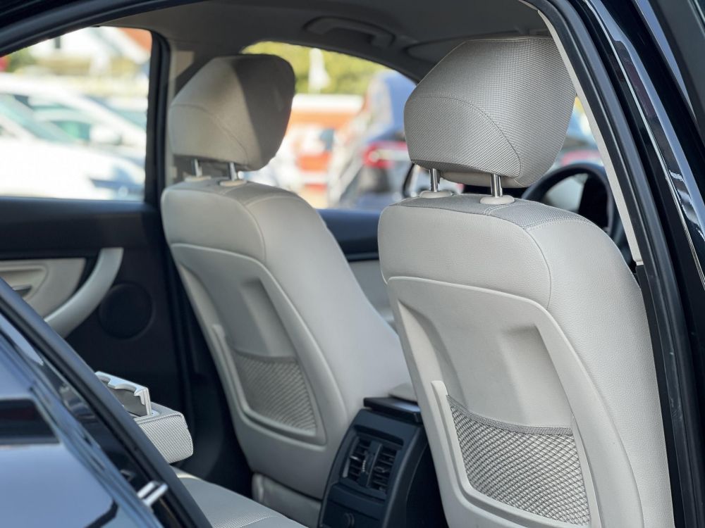 BMW 320d (Automata) M.o.-i. 1.tul. 113e km. márkaszervizelt előélet. téli-nyári kerék szett!
