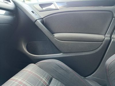 VOLKSWAGEN GOLF VI 2.0 TSI GTI 210le. Napfénytető Klíma GTI felnik Kockás belső!