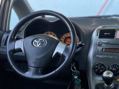 TOYOTA AURIS 1.4 Luna