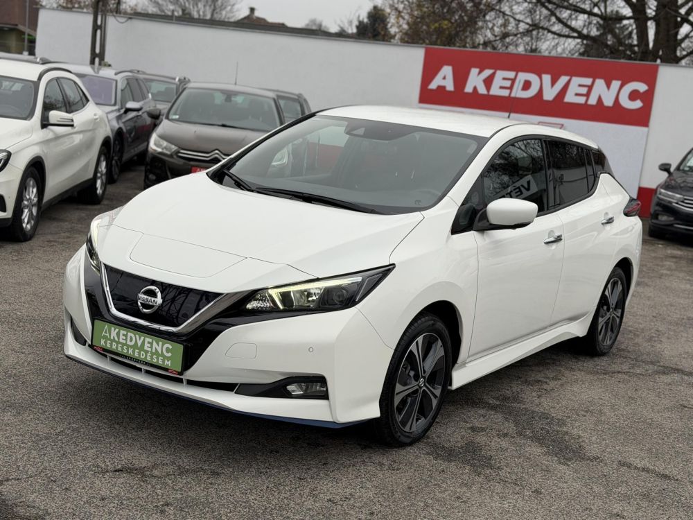 NISSAN LEAF N-Connecta e+ 62kWh (Automata) 96% akku 9e km. 360 kamera ProPilot 4x ülésfűtés