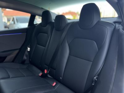 TESLA MODEL 3 RWD Premium (Automata) 27e km Ryzen mátrix LED Garanciális!