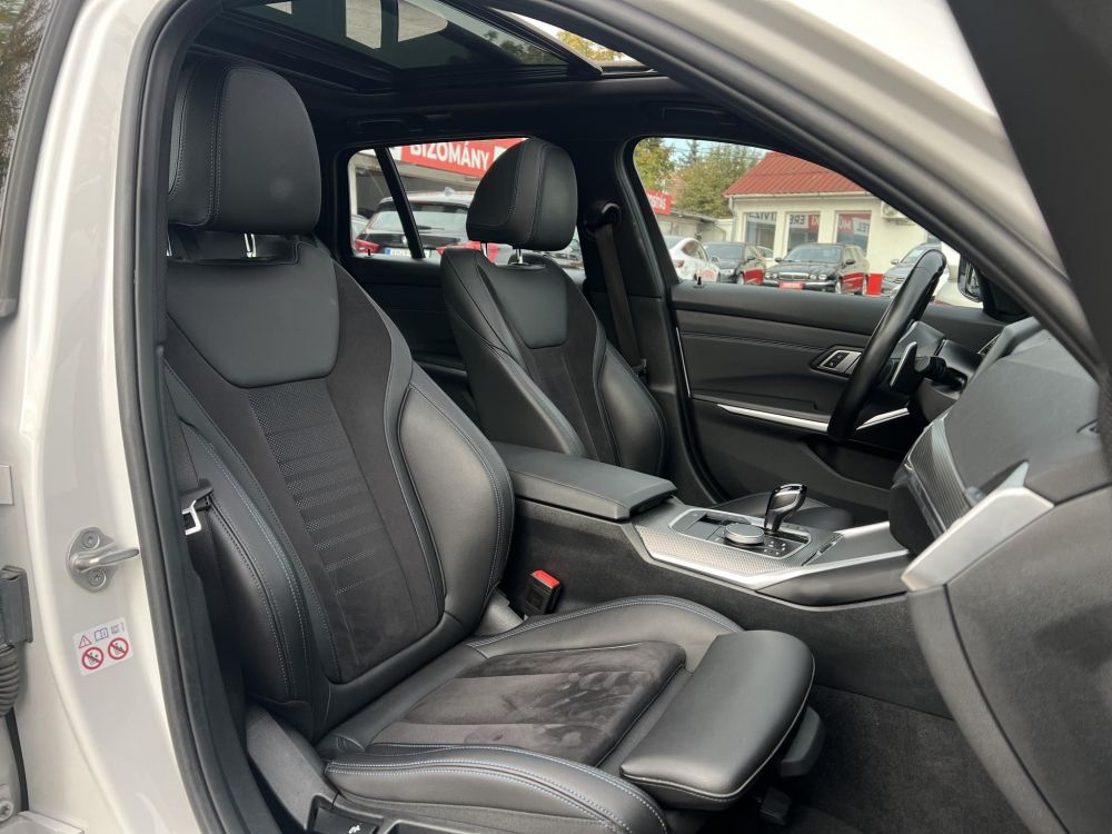 BMW 330e M Sport (Automata) Frissen szervizelt. LED Panorámatető ACC Holttér HUD Keyless Sávtartó
