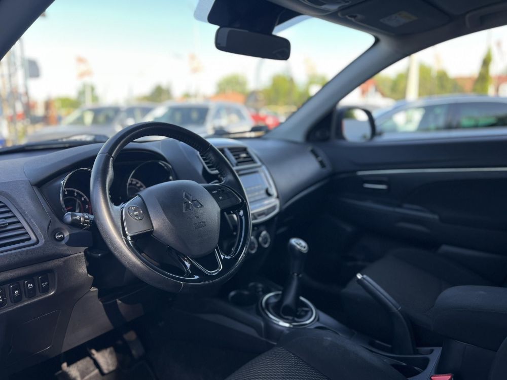 MITSUBISHI ASX 1.6 MIVEC Inform 2WD M.o.-i. teljes nagyszerviz után!