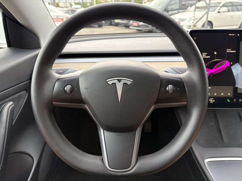 TESLA MODEL 3 Standard Range Plus Aut 80e km. mátrix LED. hőszivattyús. facelift. garanciális!