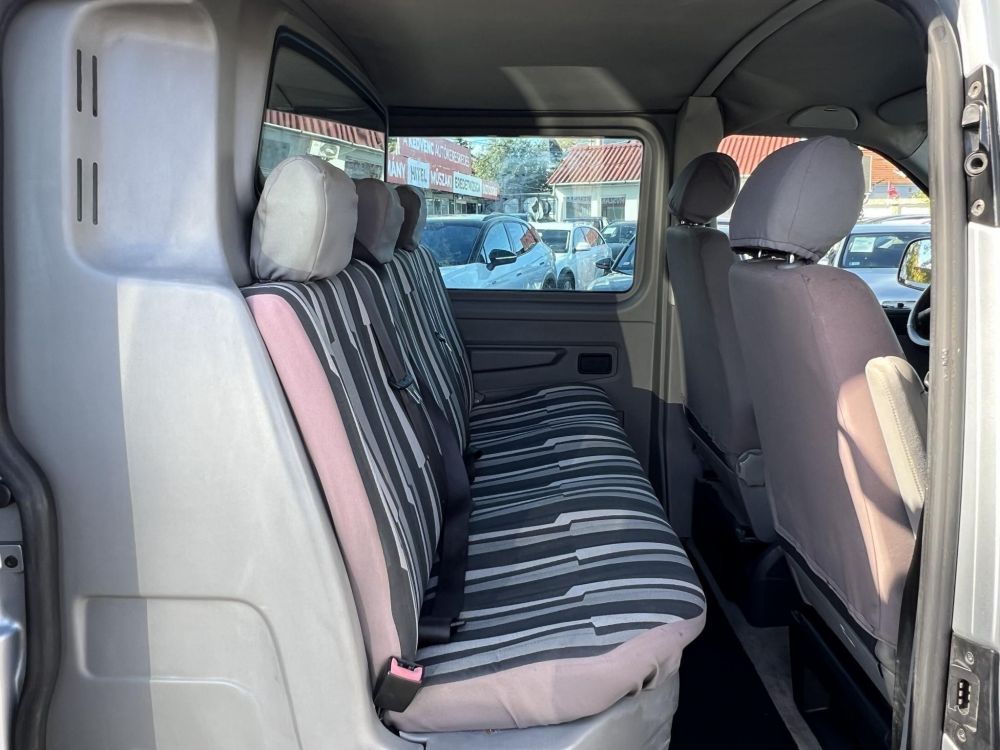 VOLKSWAGEN TRANSPORTER 2.5 TDI Mixto 'D.kab' AXE motorkód. 2.1T vonóhorog. klíma. tetőcsomagtartó. 2 gyári kulcs!