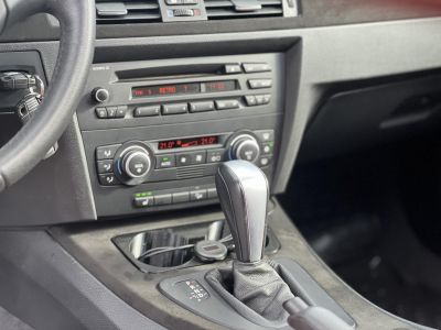 BMW 320d xDrive Touring (Automata) Bordó bőr belső.153e km. M.o.-i. frissen szervizelt! panoráma tető ülésfűtés