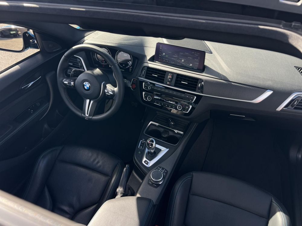 BMW M2 Competition DKG Tuningmentes. magas felszereltség. végig vezetett szervizkönyv. Apple carplay