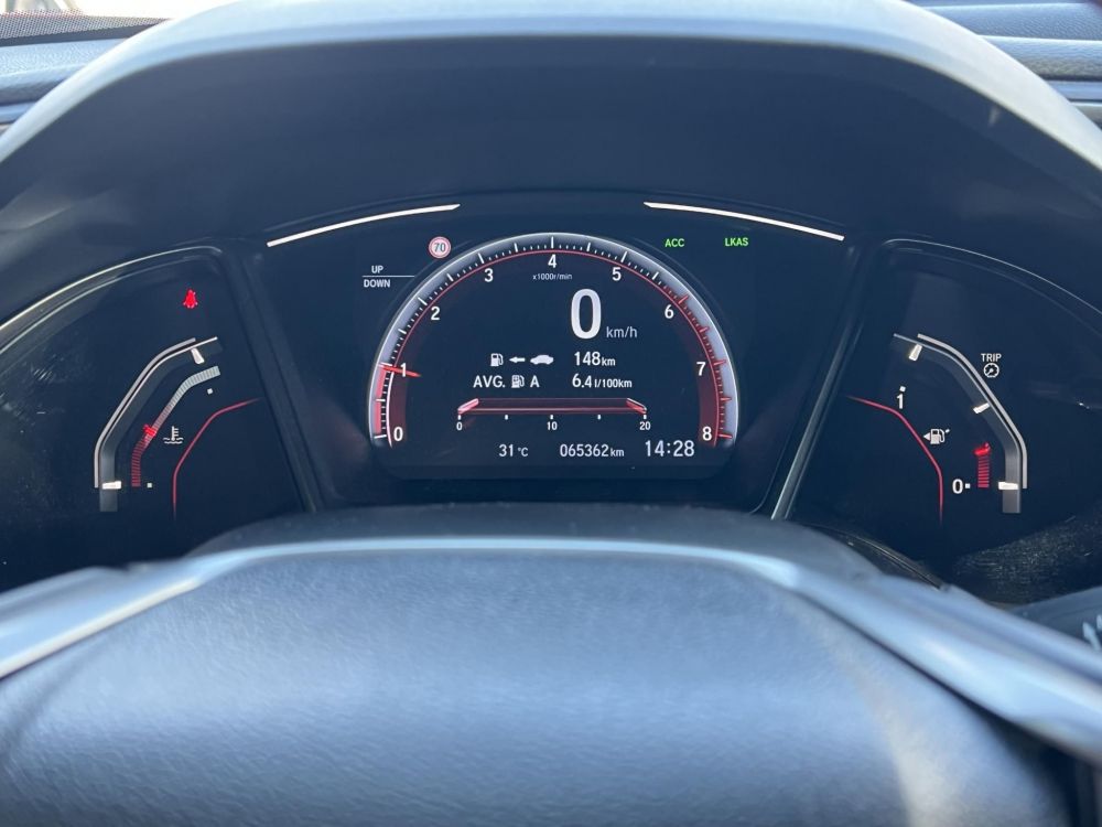 HONDA CIVIC 1.0 T Executive Sport Line 65e km. Magyarországi. 2 tulajdonos. Teljes szerviztörténet!