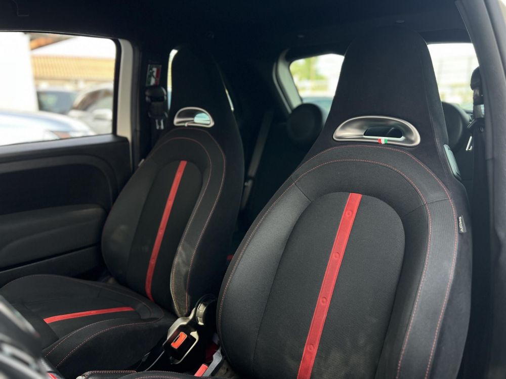 ABARTH 500 1.4 76e km. akrapovic. digitklíma. rendszeresen karbantartott!