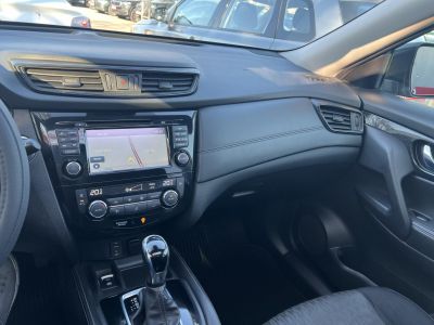 NISSAN X-TRAIL 2.0 dCi Tekna Xtronic 4x4 Magasan felszerelt! Xenon Panoráma Ülésfűtés 360kamera Téli-nyári kerék szett!