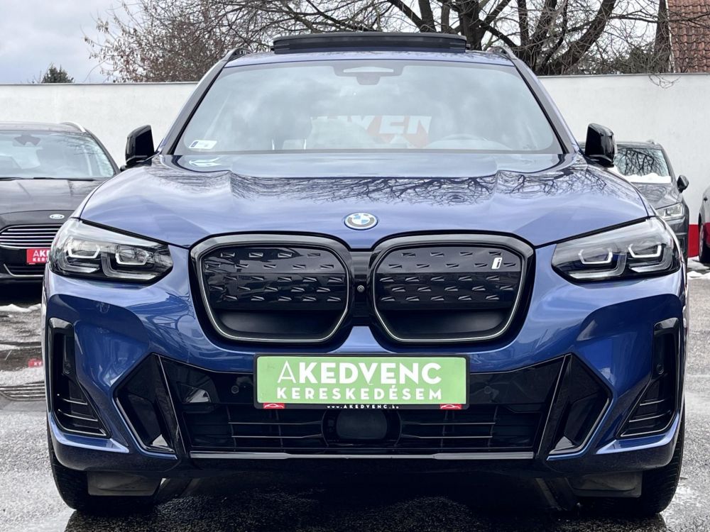 BMW IX3 73,9kWh M-sport Carplay Panoráma tető! ÁFÁS-ÁR!