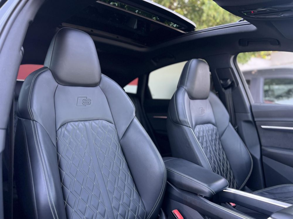 AUDI E-TRON Sportback 60 S quattro (Automata) 55e km. Bang And Olufsen. panoráma tető. head-up. CARPLAY. garanciális!