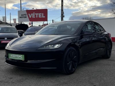 TESLA MODEL 3 RWD (Automata) HIGHLAND 27e km. AMD Ryzen. Gyári garancia 2032-ig. 500km hatótáv!