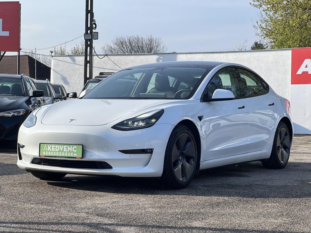 TESLA MODEL 3 Long Range AWD (Automata) 95e km. hőszivattyú. mátrix LED. garanciális!