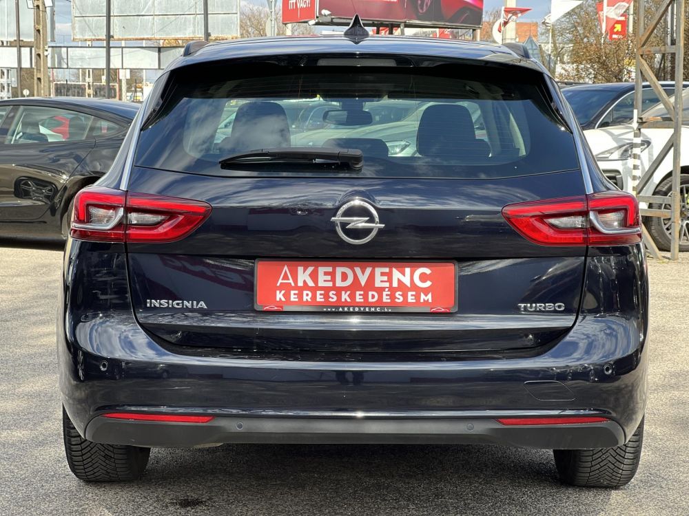 OPEL INSIGNIA Sports Tourer 1.5 Edition Start Stop M.o.-i. sérülésmentes. 4 évszakos gumik. CARPLAY!