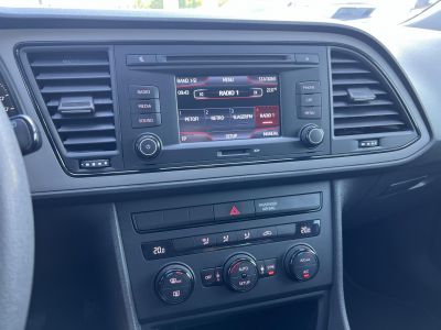 SEAT LEON 1.2 TSi Reference Tempomat Digitklíma Bluetooth Tolatóradar!