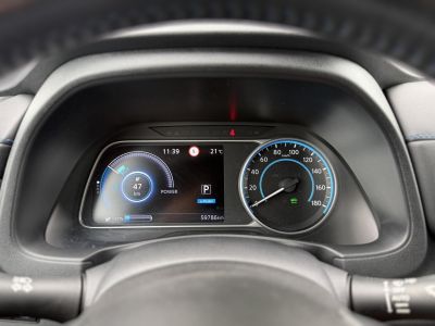 NISSAN LEAF N-Connecta 40kWh (Automata) 59e km. 360 kamera. első-hátsó ülésfűtés. kormányfűtés. CARPLAY!