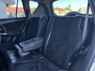 TOYOTA RAV 4 Rav4 2.0 4x4 Executive CVT Alcantara belső. kormányváltó. parkolóradar