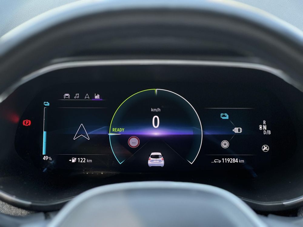 RENAULT ZOE Z.E. R135 52 kWh Intens (Automata) 119e km. 350+ km hatótáv