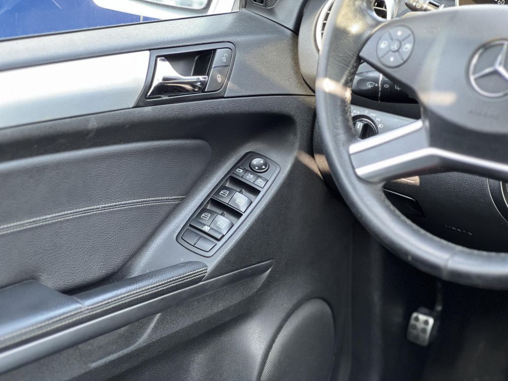 MERCEDES-BENZ ML 420 CDI (Automata) 4MATIC 3.5T vonóhorog. harman/kardon. webasto. légrúgó!