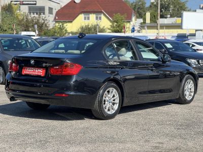BMW 320d (Automata) M.o.-i. 1.tul. 113e km. márkaszervizelt előélet. téli-nyári kerék szett!