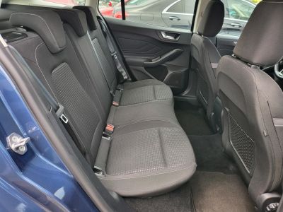 FORD FOCUS 1.5 EcoBlue Active (Automata) LED Tempomat Navi Bluetooh PDC