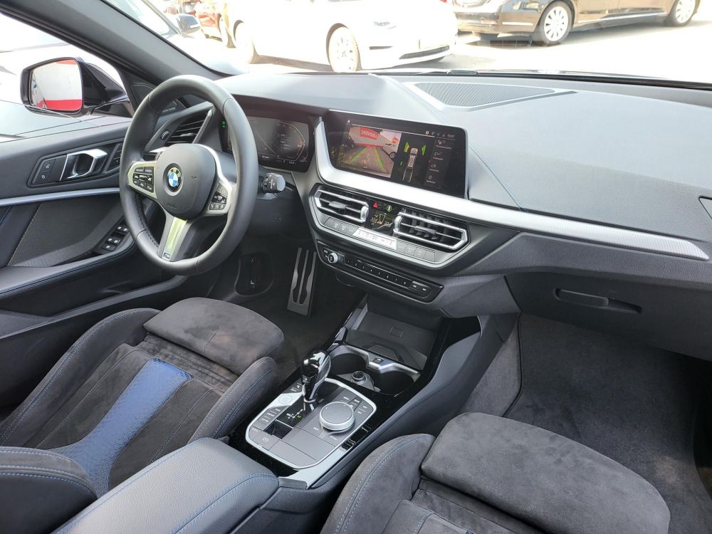 BMW 118i M Sport DKG 9e km. Adaptív LED Panorámatető Harman/Kardon Memória Carplay